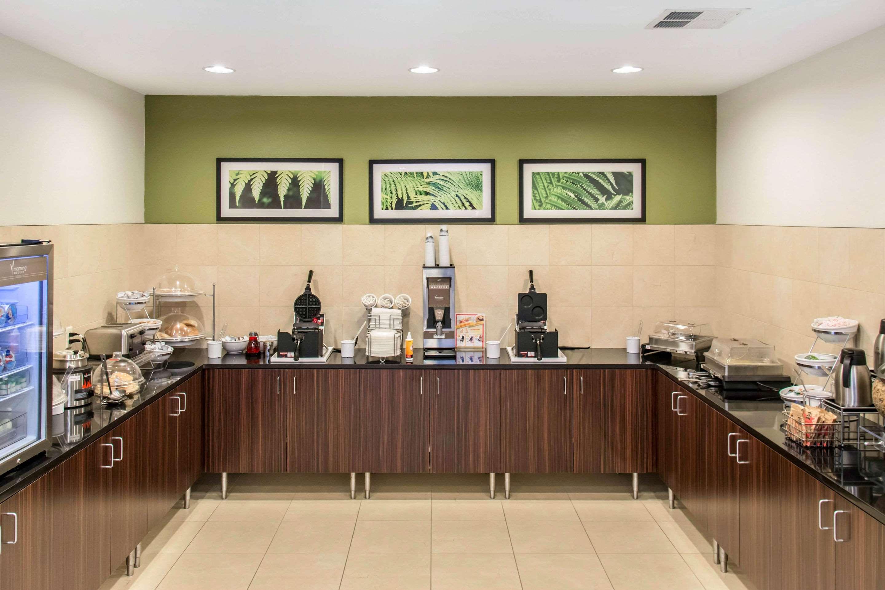Sleep Inn & Suites Marshall - University Area Kültér fotó
