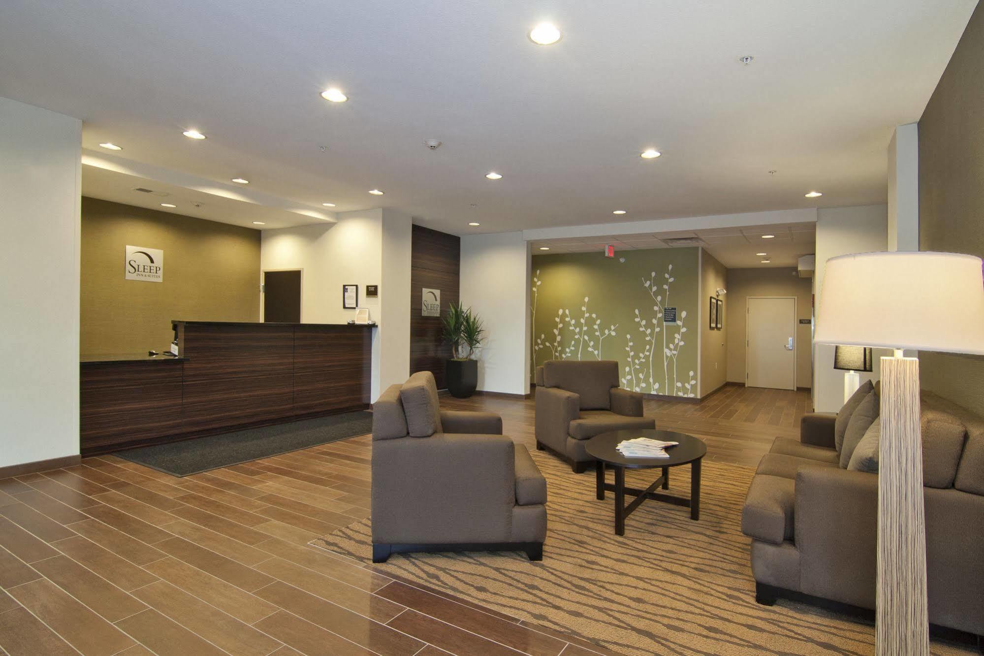 Sleep Inn & Suites Marshall - University Area Kültér fotó