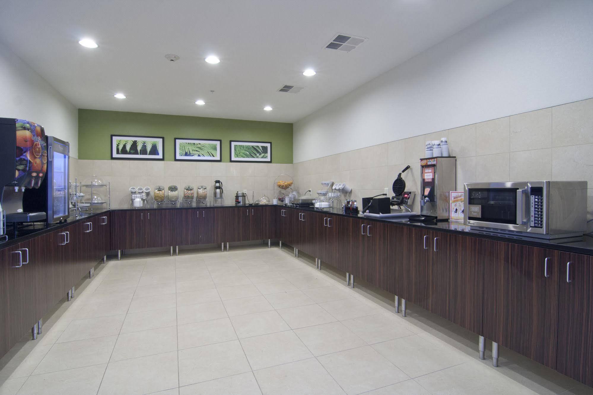 Sleep Inn & Suites Marshall - University Area Kültér fotó